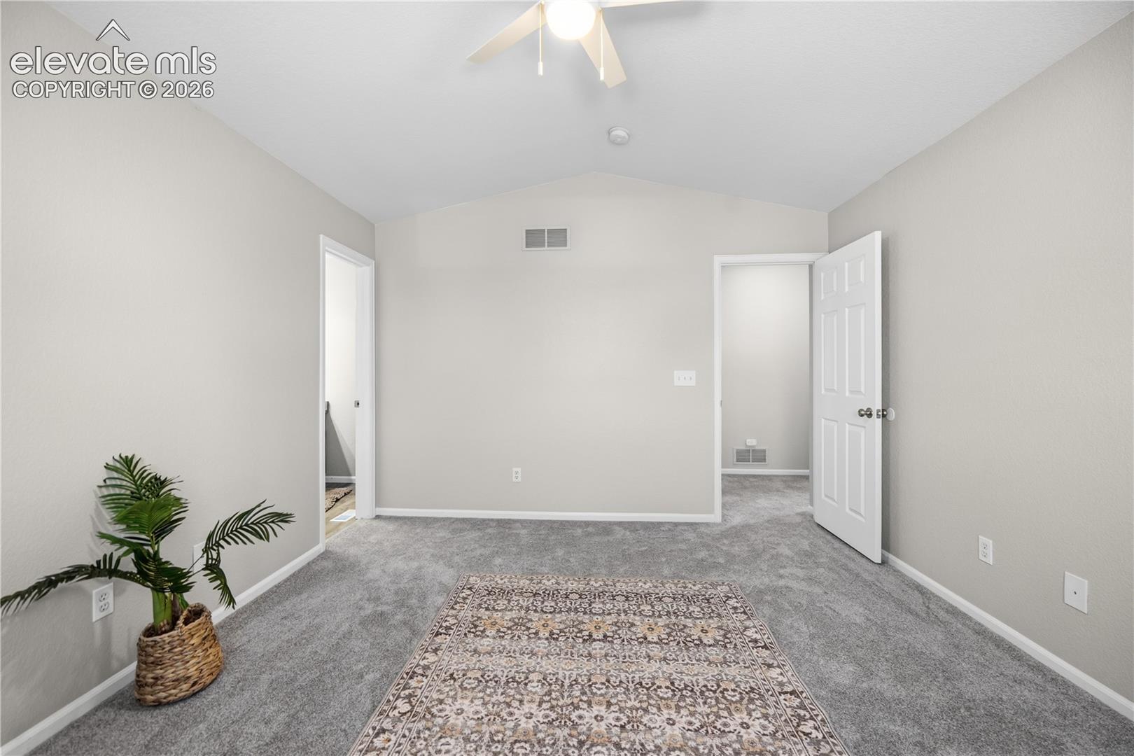 7636 Middle Bay Way