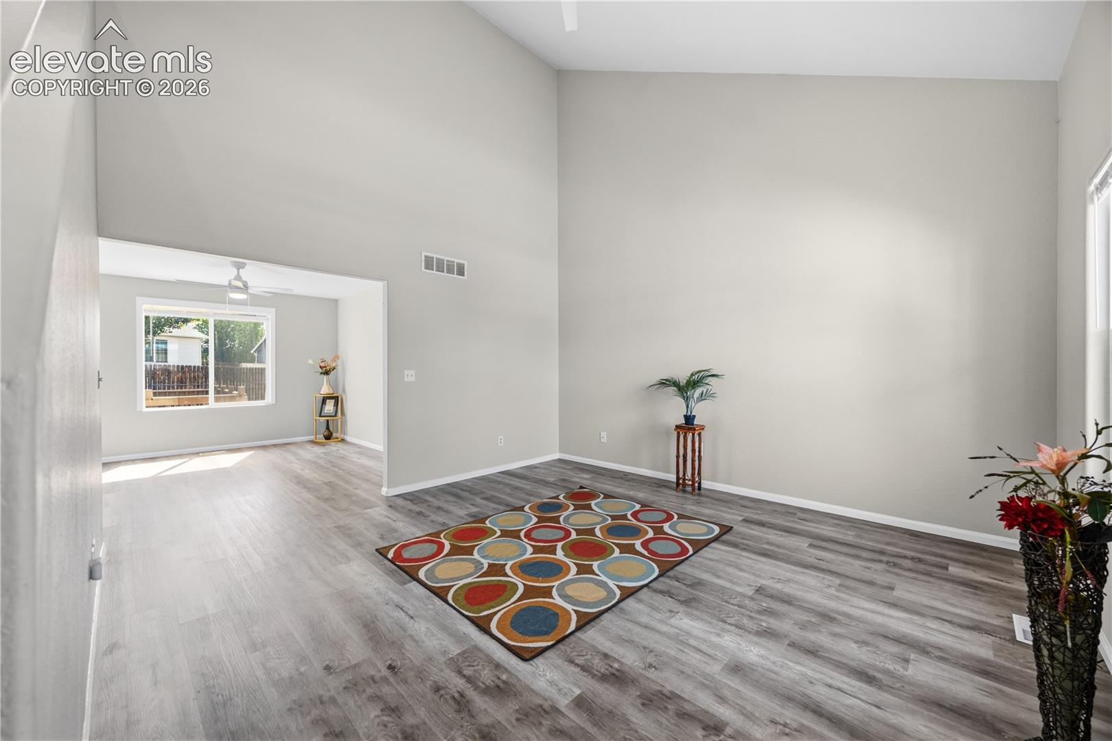 7636 Middle Bay Way