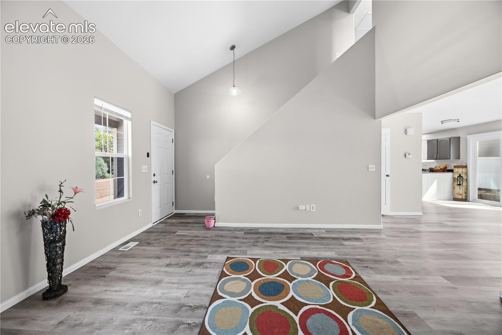 7636 Middle Bay Way