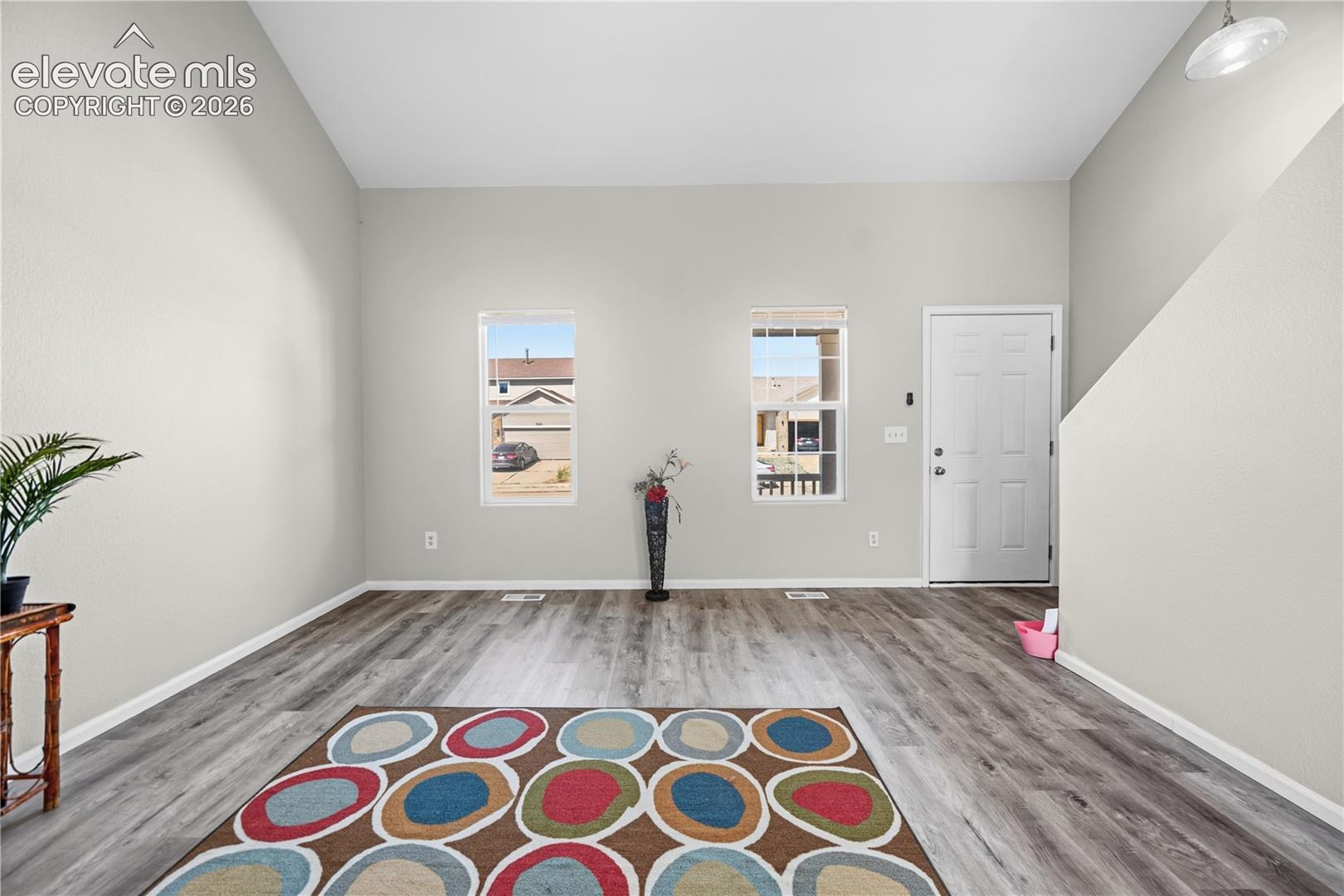 7636 Middle Bay Way