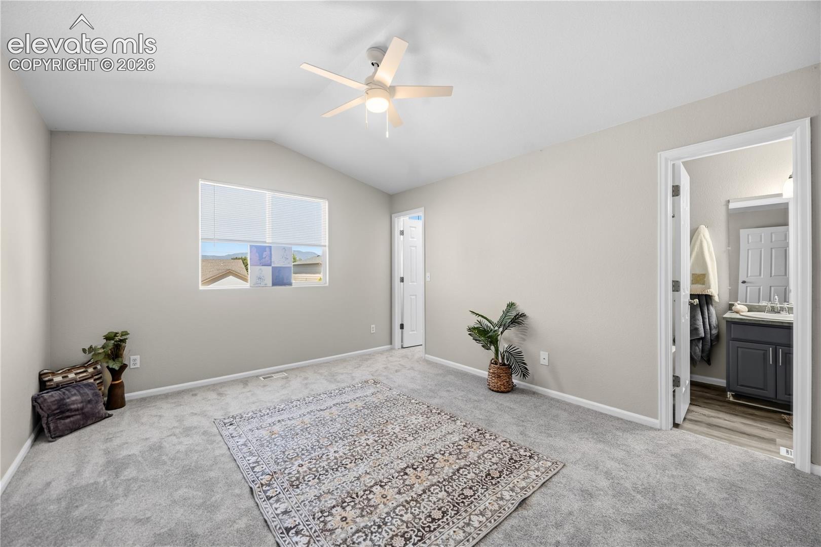 7636 Middle Bay Way