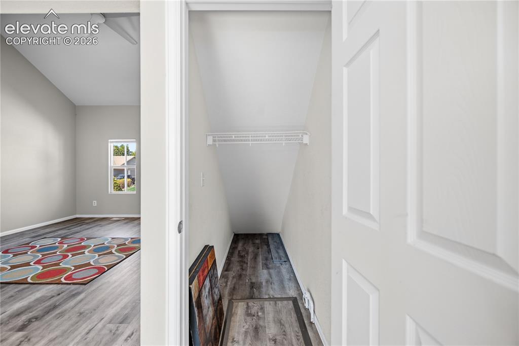 7636 Middle Bay Way
