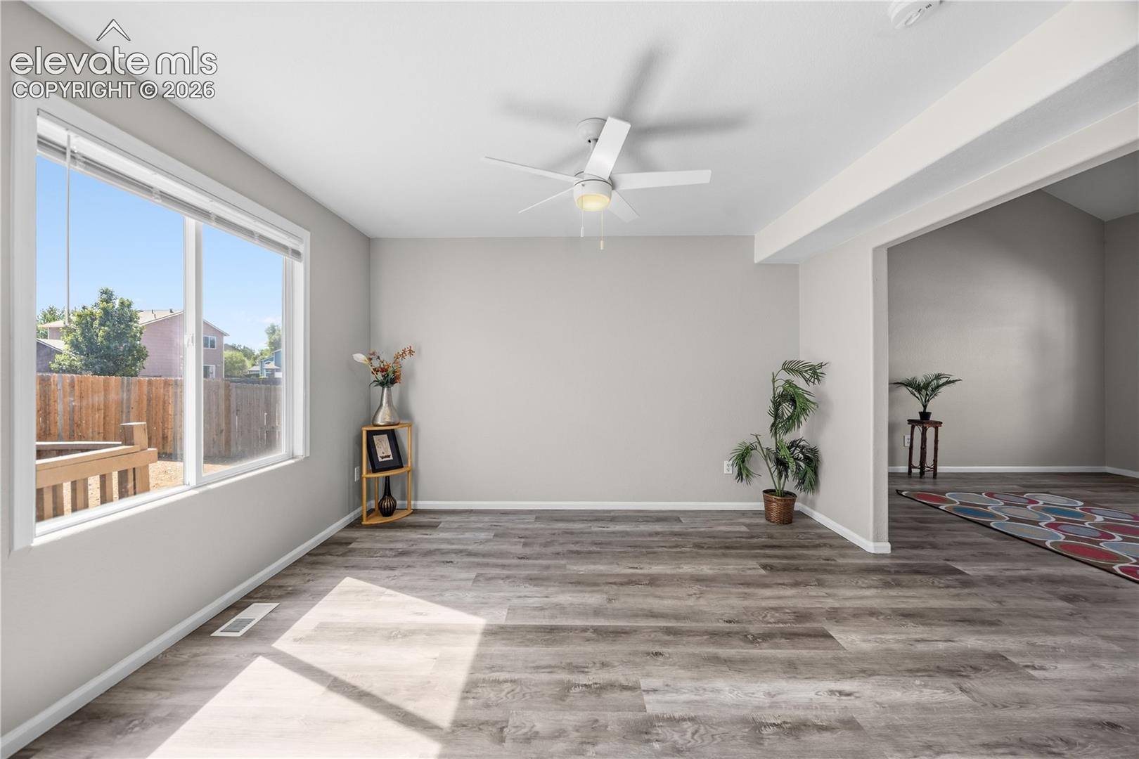 7636 Middle Bay Way