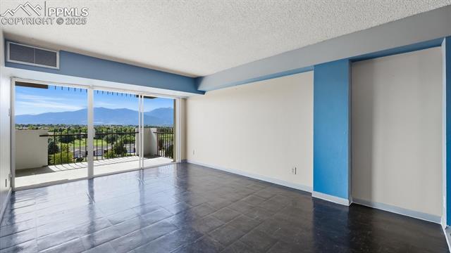411 Lakewood Circle B709