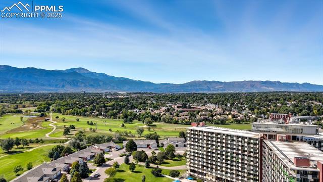 411 Lakewood Circle B709
