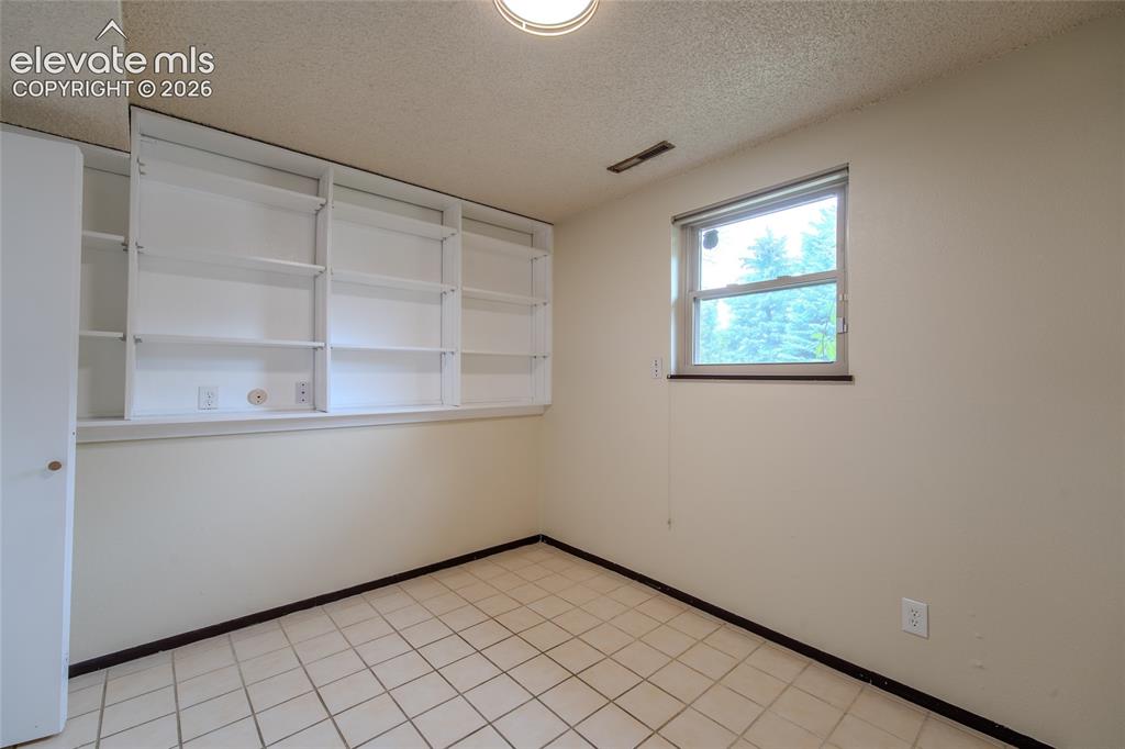 5233 Cambria Drive