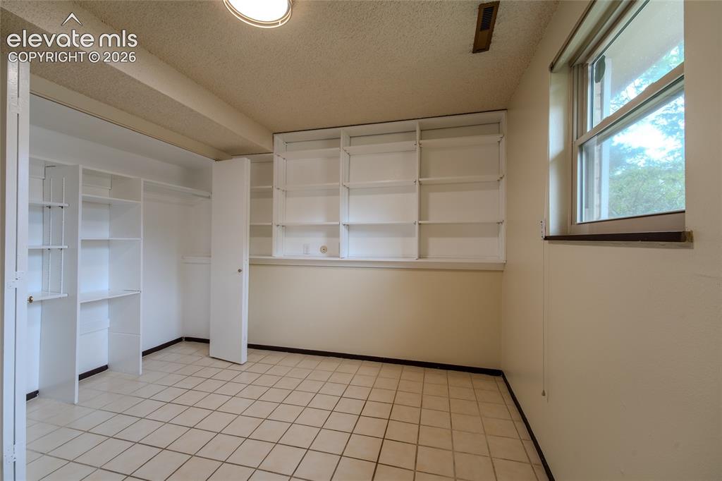 5233 Cambria Drive