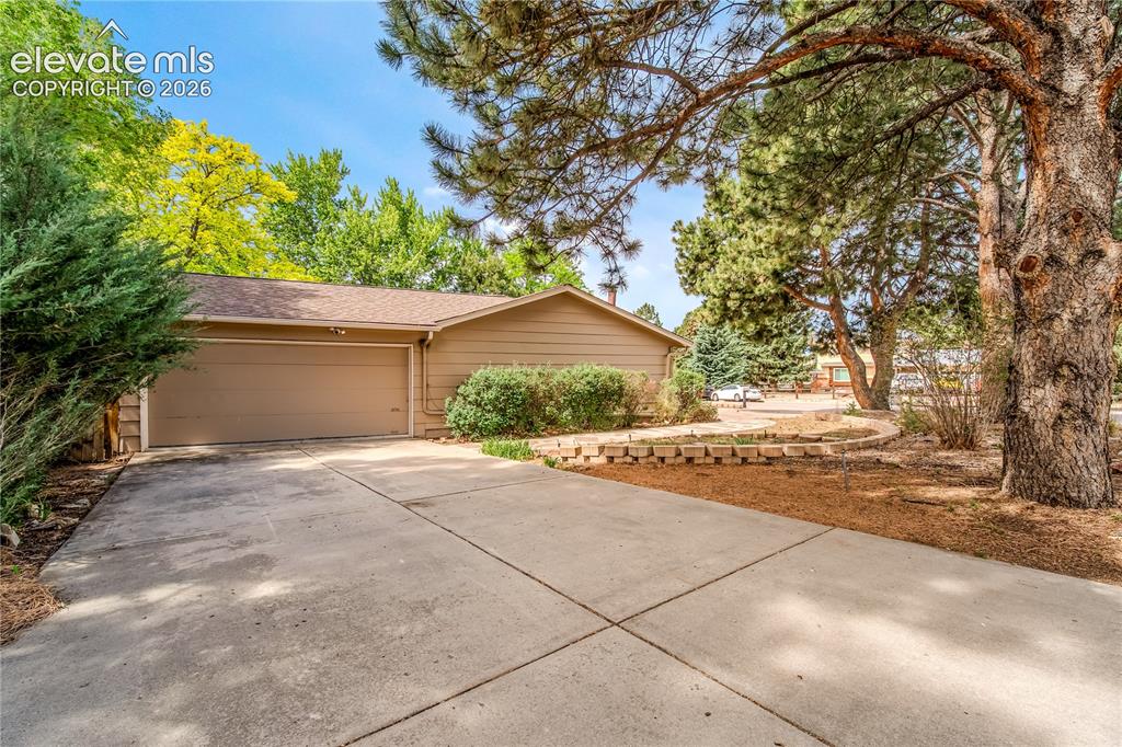 5233 Cambria Drive