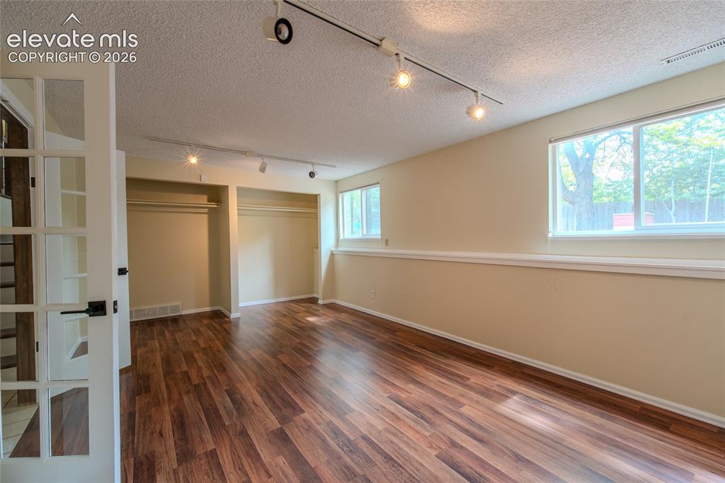 5233 Cambria Drive