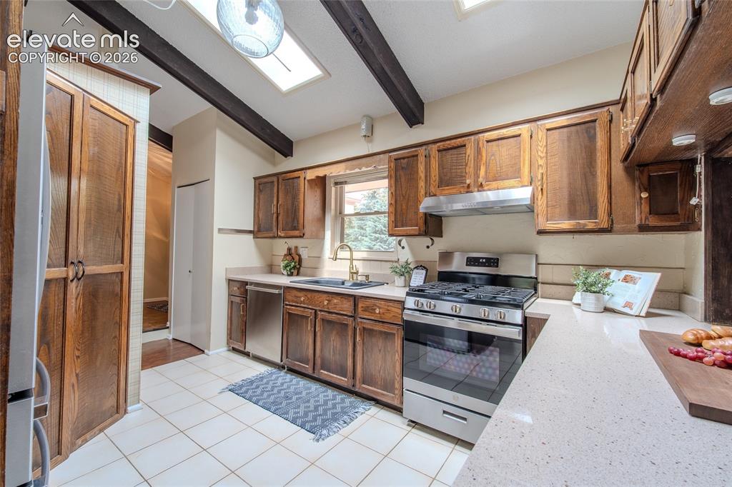 5233 Cambria Drive