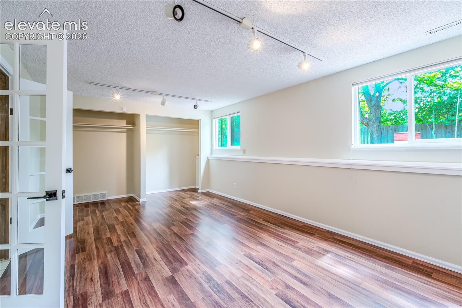 5233 Cambria Drive