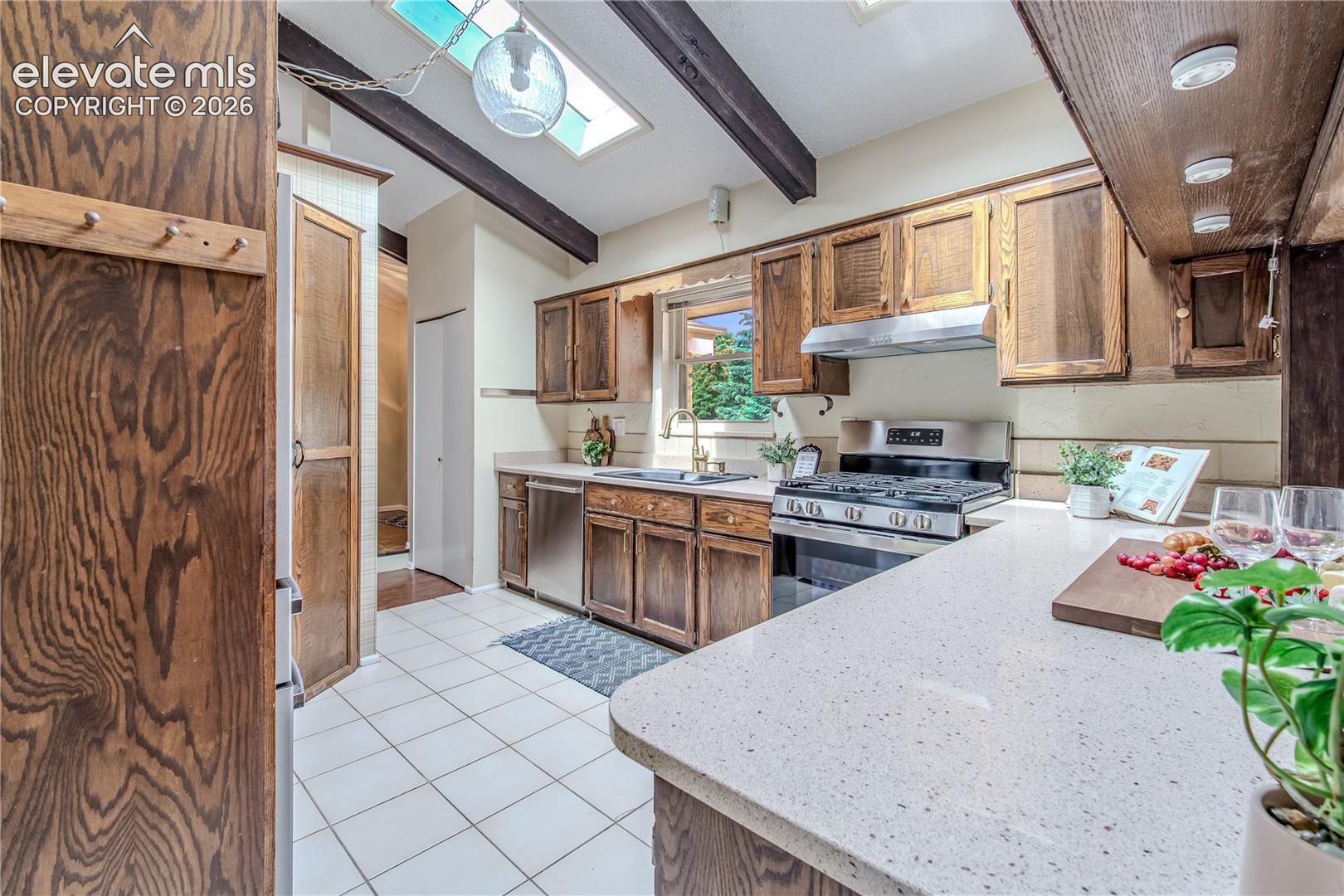 5233 Cambria Drive