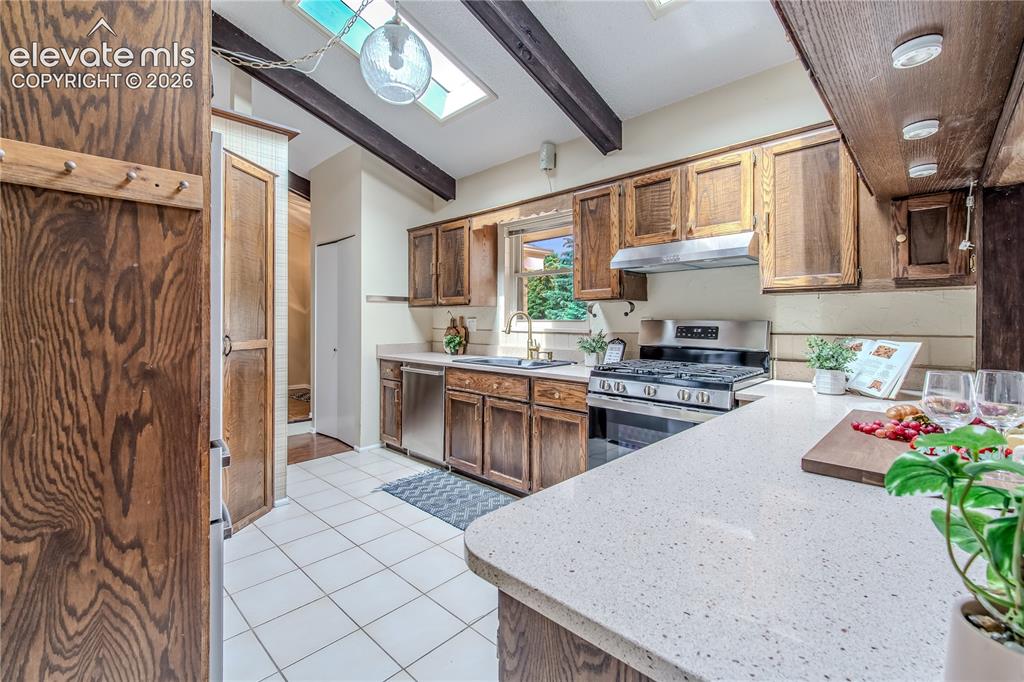 5233 Cambria Drive