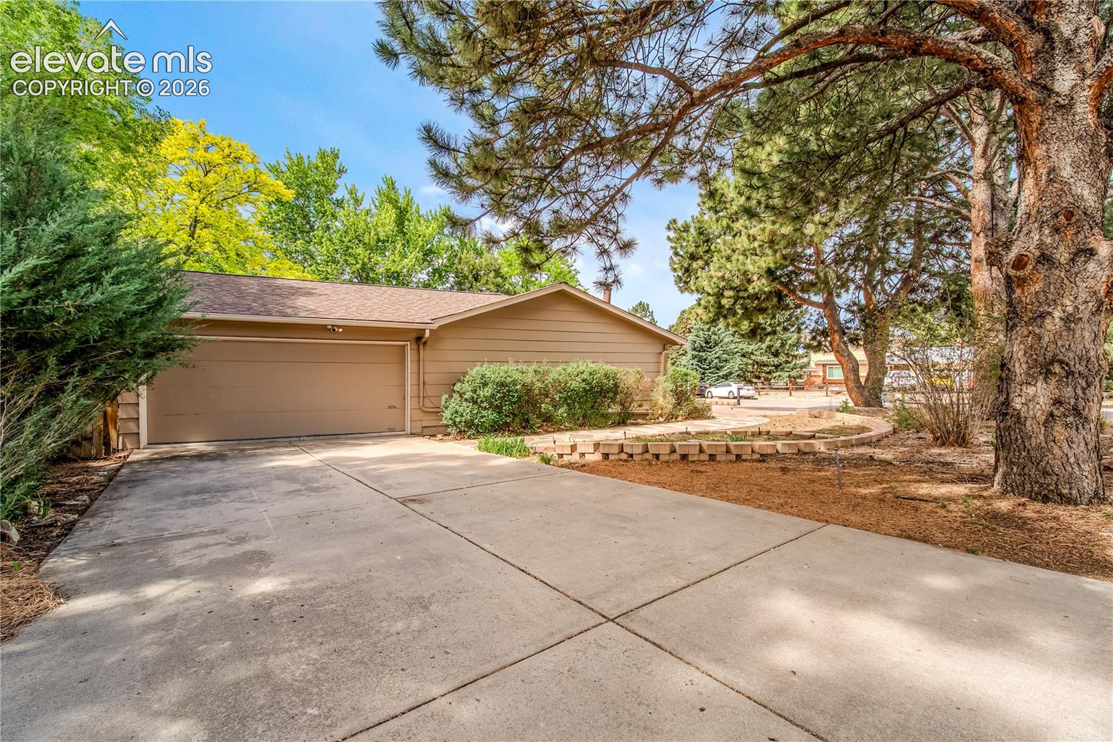 5233 Cambria Drive