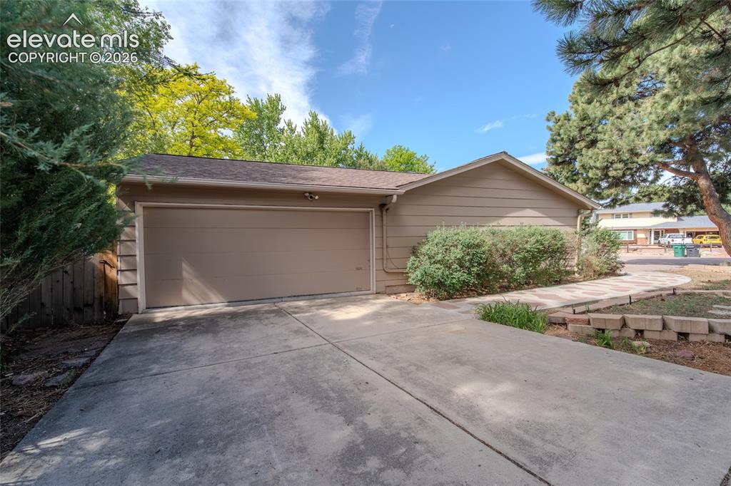 5233 Cambria Drive