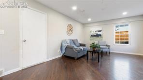 295 Peck Court