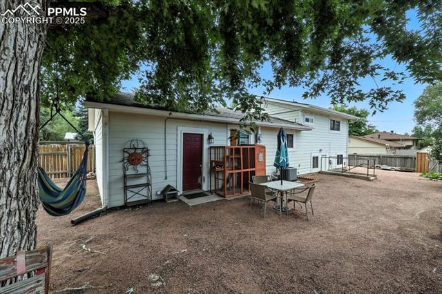 1512 Keaton Lane