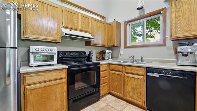 821 Pebblewood Drive