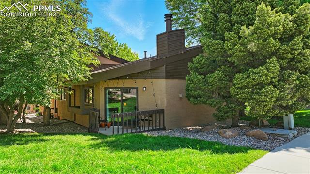 821 Pebblewood Drive