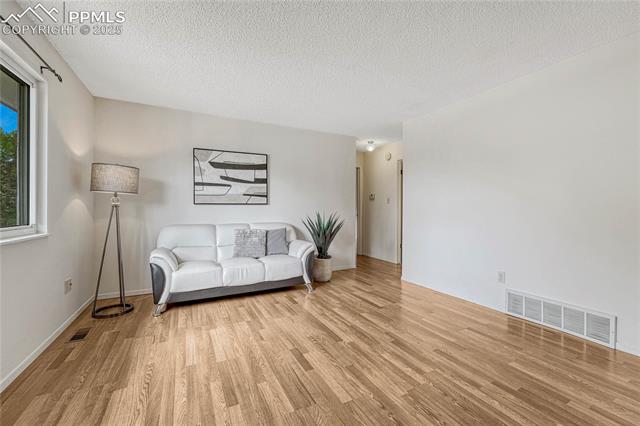 4543 Hopeful Way