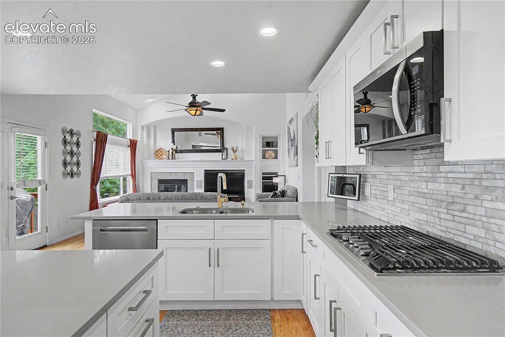 7001 Oasis Butte Drive
