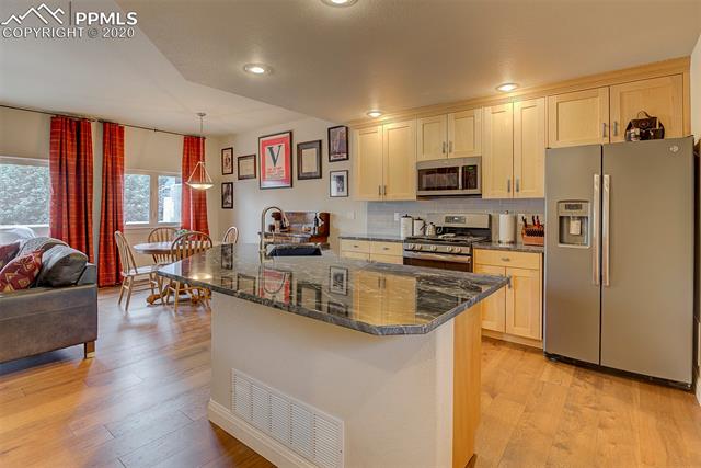 3231 W Pikes Peak Avenue