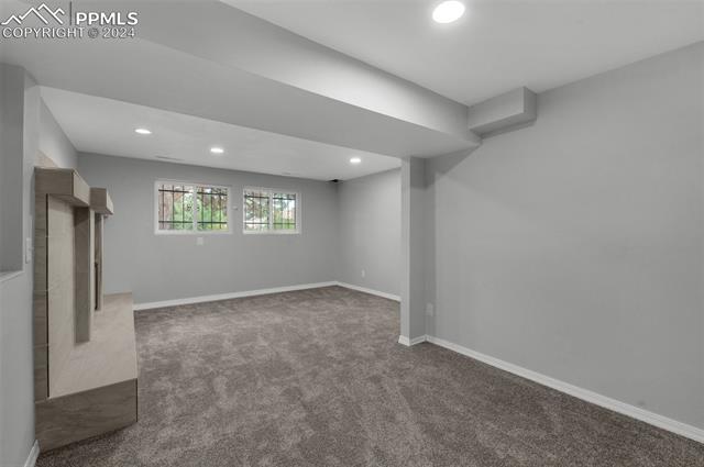 5570 Del Paz Drive