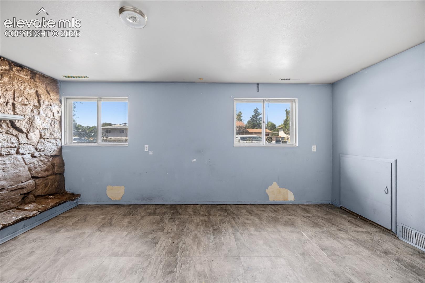 1471 Southmoor Drive