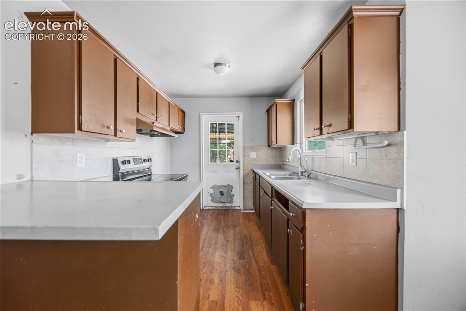 1471 Southmoor Drive