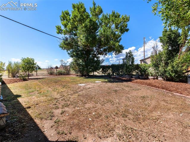 1287 N Ladonia Drive