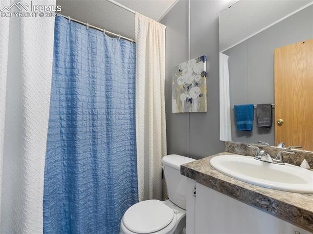 1287 N Ladonia Drive