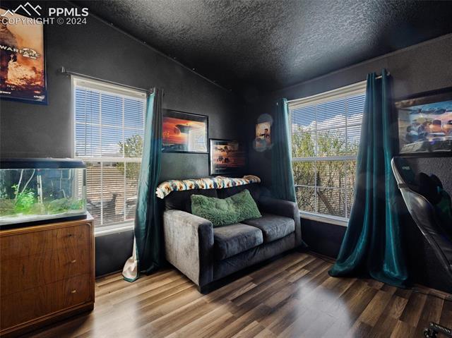 1287 N Ladonia Drive