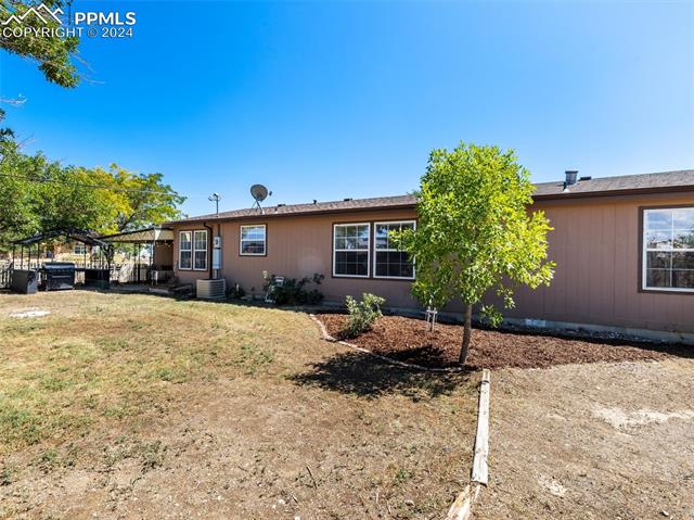 1287 N Ladonia Drive