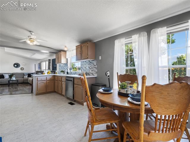 1287 N Ladonia Drive