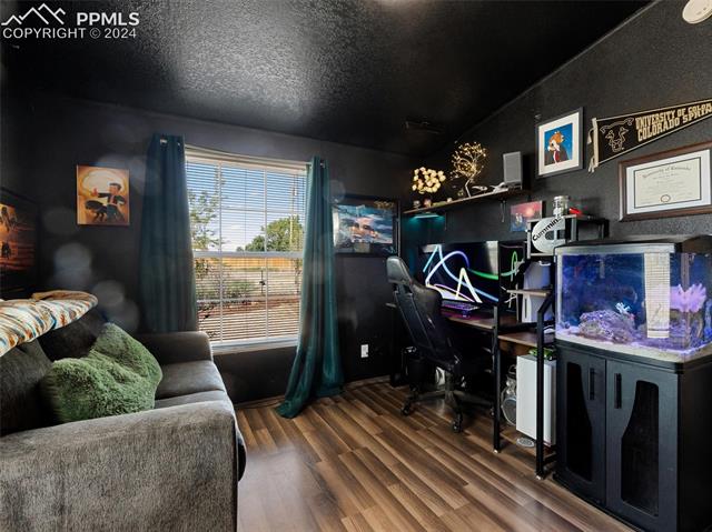 1287 N Ladonia Drive