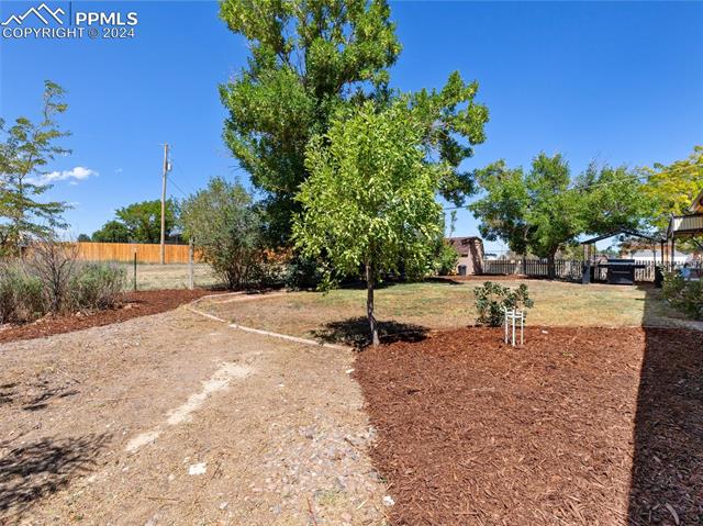 1287 N Ladonia Drive