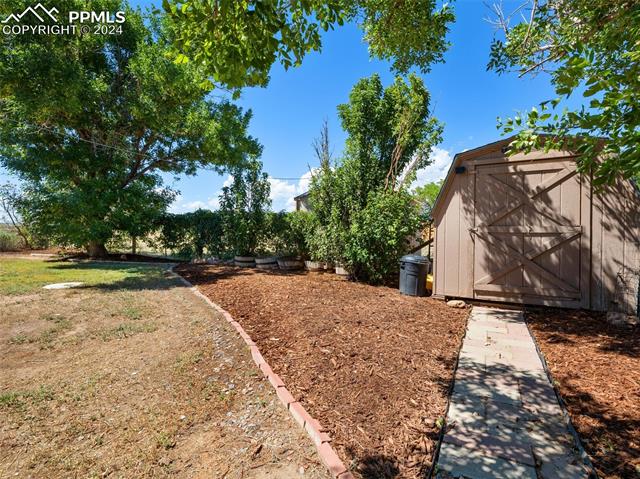 1287 N Ladonia Drive