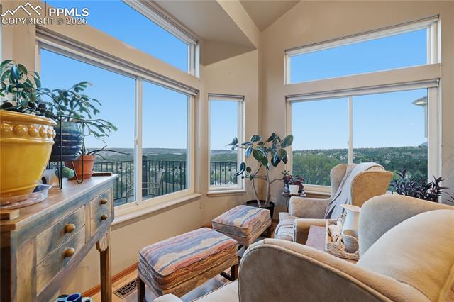 2502 Kinderhook Lane