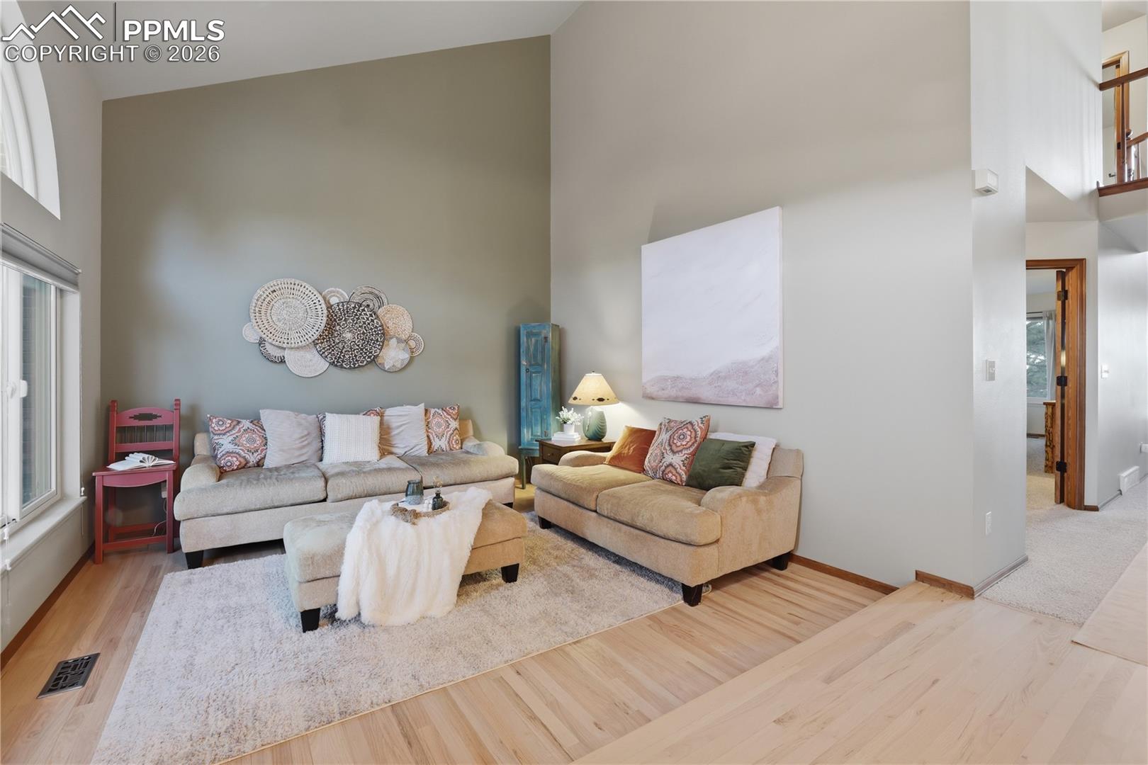 2502 Kinderhook Lane