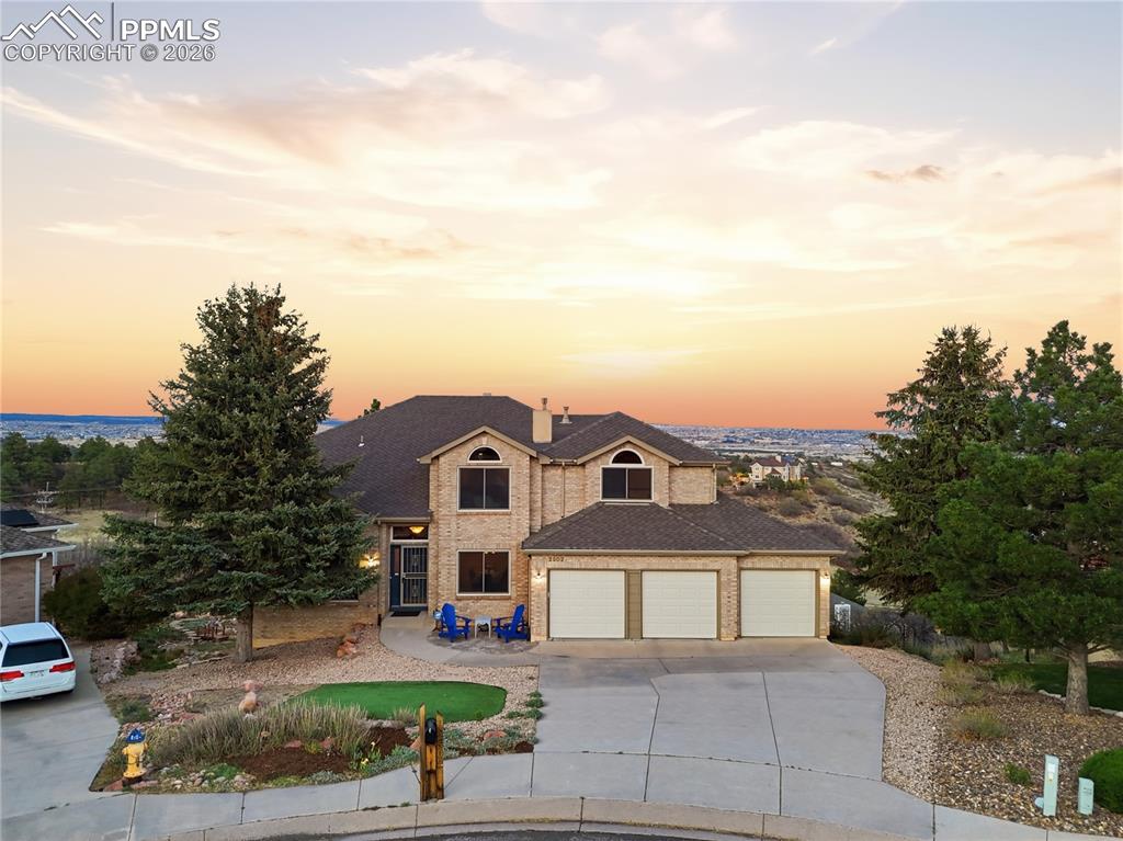 2502 Kinderhook Lane