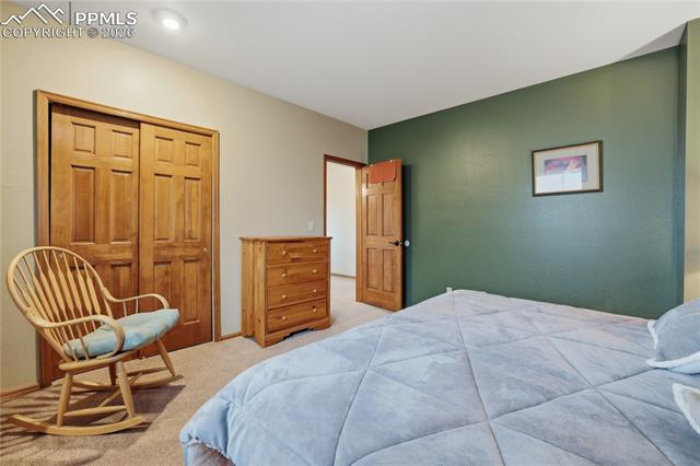 2502 Kinderhook Lane