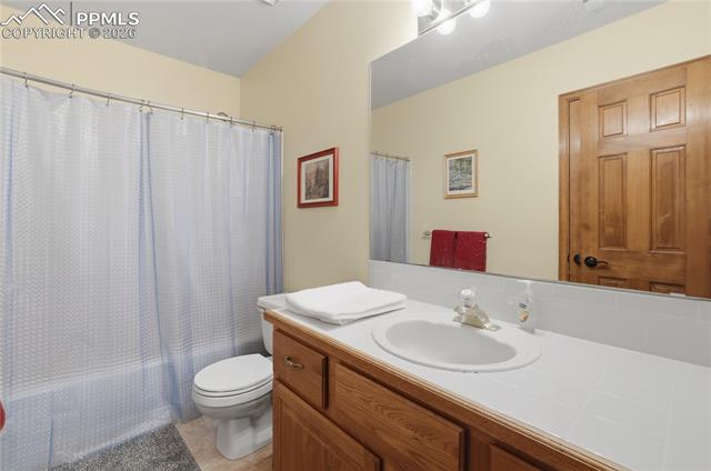 2502 Kinderhook Lane