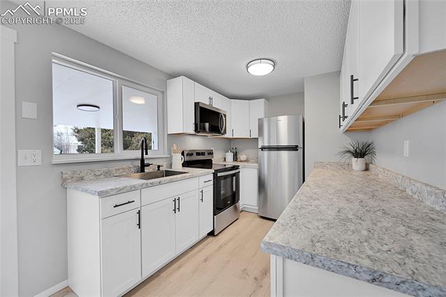 1580 Bonita Drive