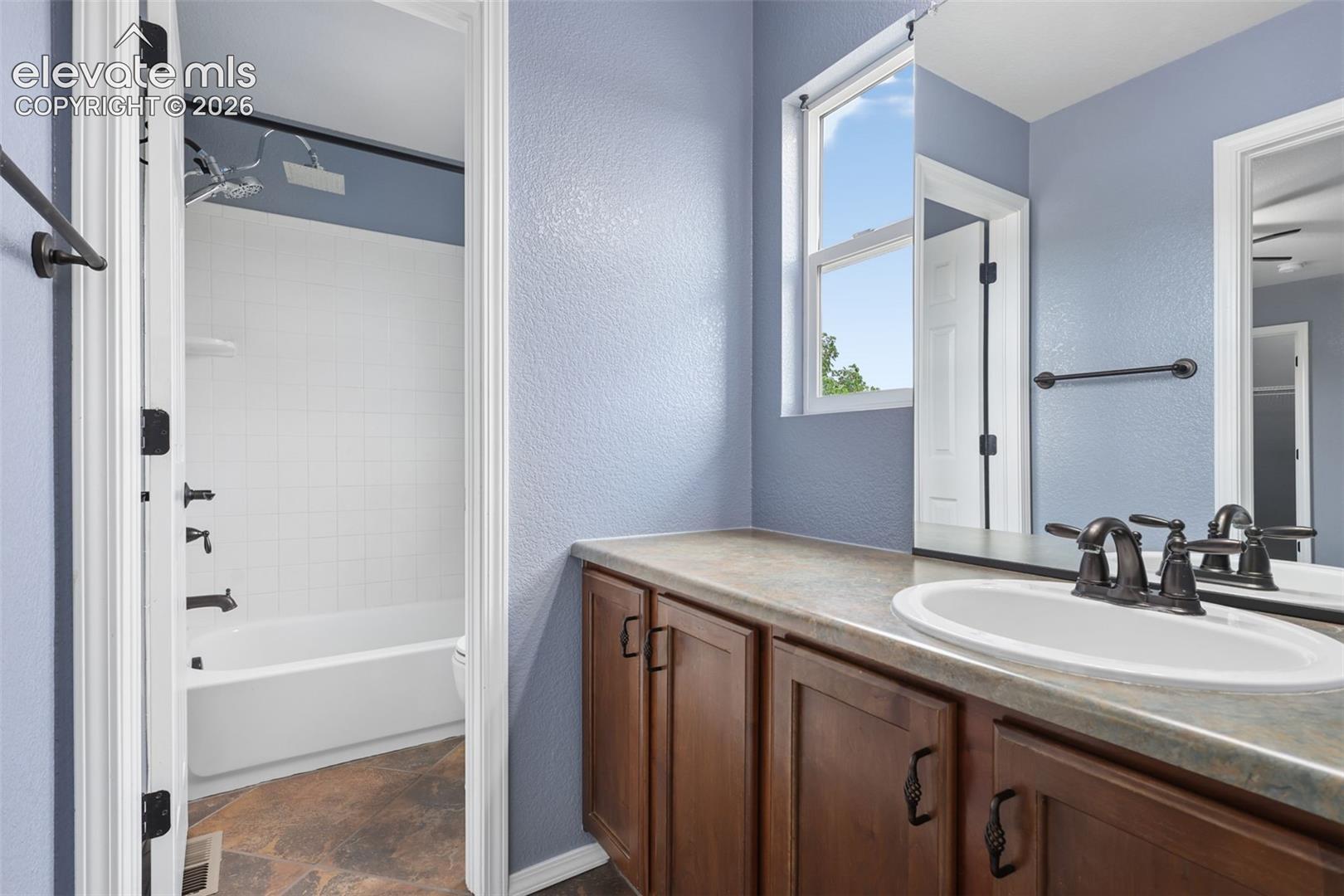 7704 Braxton Drive