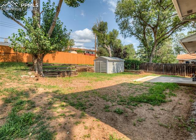 726 E Paradise Lane