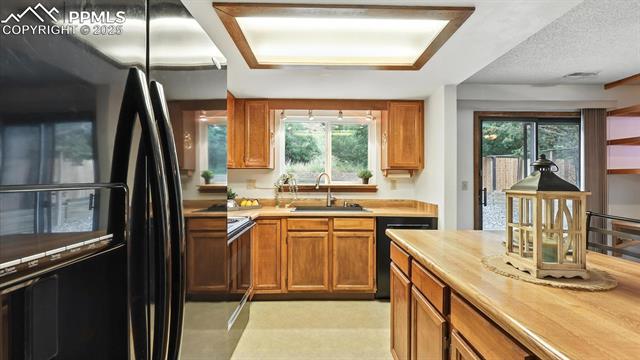6290 Pemberton Way