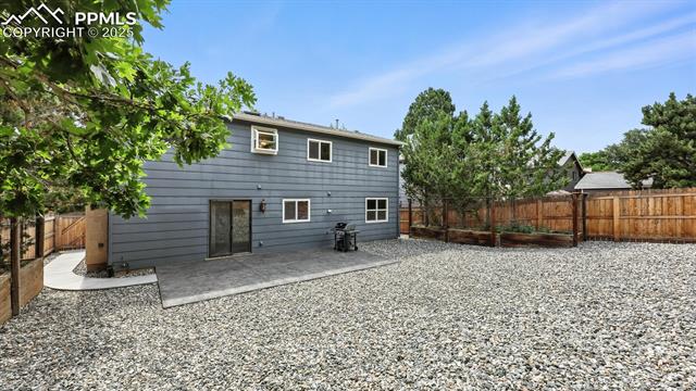 6290 Pemberton Way