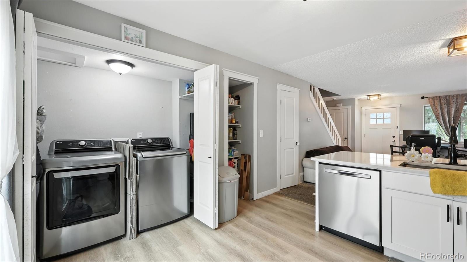 1971 Mineola Street Unit: D