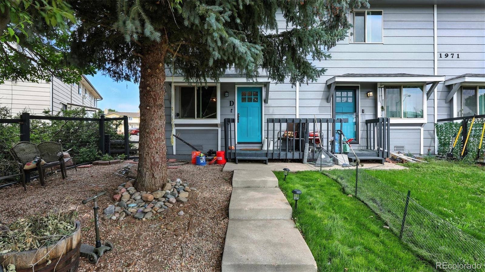 1971 Mineola Street Unit: D