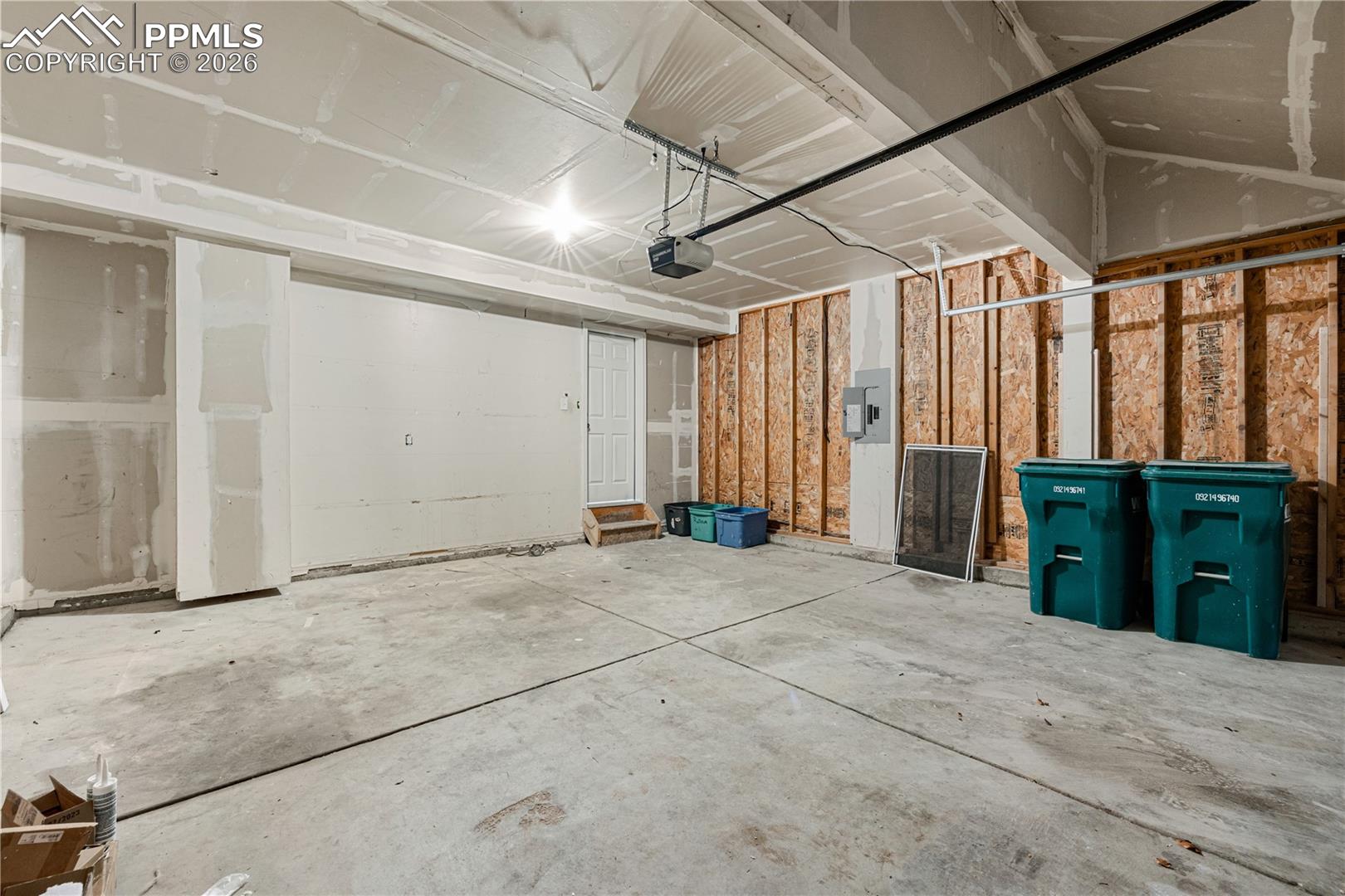 865 Regent Court